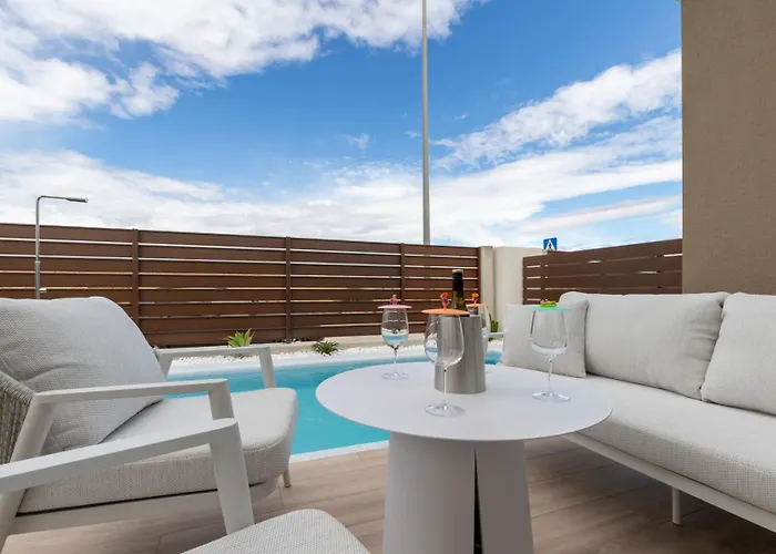 Casa Henri אוריהואלה